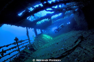 		The wreck "Umbria" has a cargo of 360.000 bombs that ma... by Aleksandr Marinicev 
